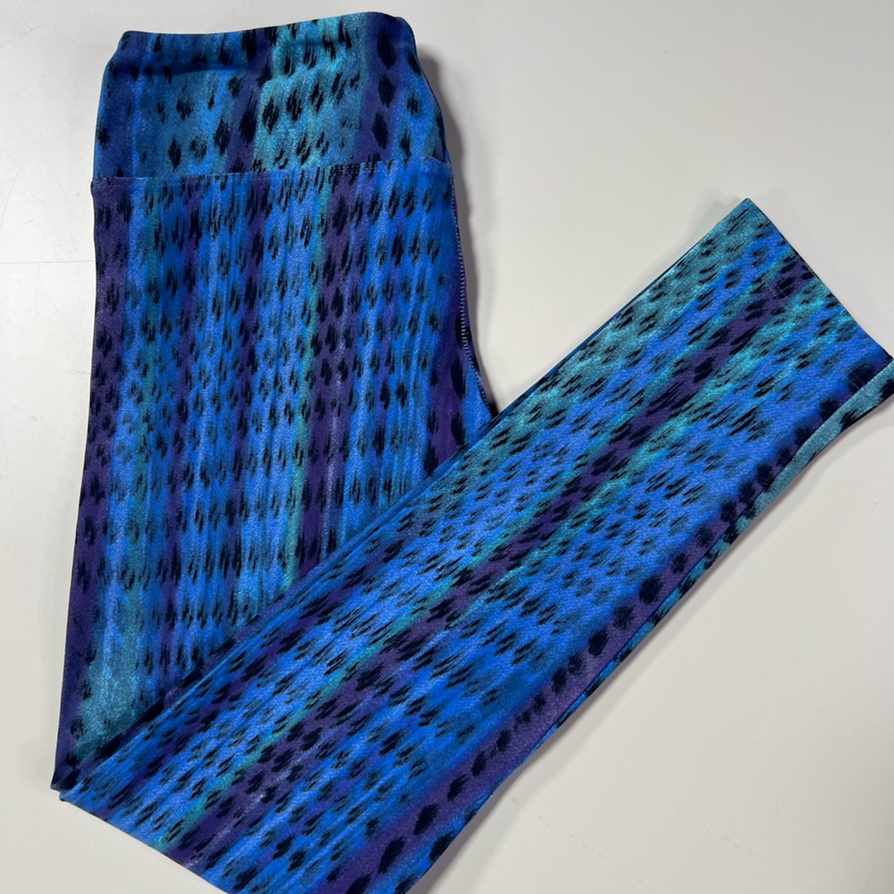 Koral - Good used condition - Sm. - green/ blue/Blk animal print leggings
